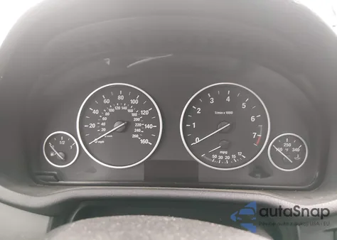 2013 BMW X3 xDrive28I z USA, uszkodzony, nr VIN 5UXWX9C51D0D07640